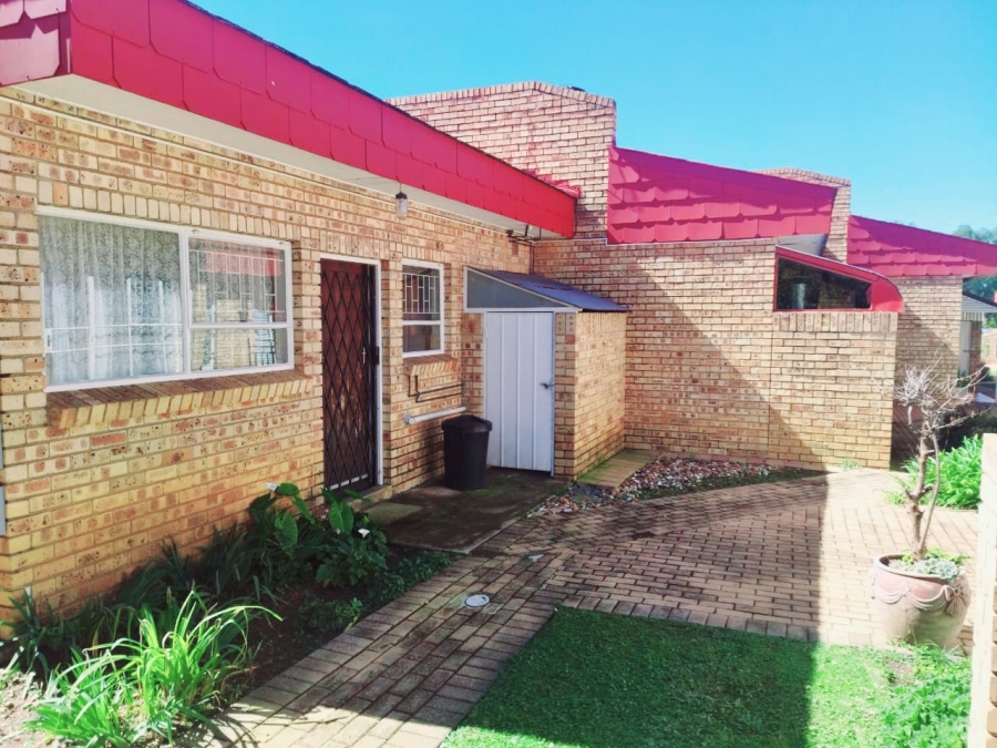 1 Bedroom Property for Sale in Miederpark North West